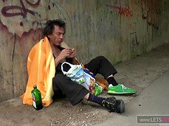 Verga grande, Pajear, Hd, Madres para coger, Al aire libre, Orinar, Ducha, Chupando