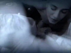 Rumpe, Kukk suging, Brunette, Cougar, Pikk, Utendørs, Offentlig, Trekant