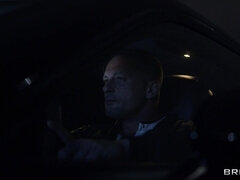 Μωρό, Μεγάλος πούτσος, Βυζαρού, Σκληρό, Τέρας, Φυσικά βυζιά, Τρίο, Βυζιά