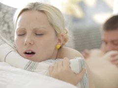 Blondína, Kuřba, Na tvár