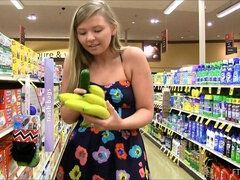 アナル, ズームショット, 指いじり, オナニー, オーガズム, 公共, 一人, スカートのぞき