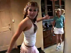 Amatoriale, Bionda, Brunetta, Emo, Fetish, Masturbazione, Figa, Uniforme