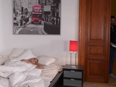 Culo, Pompino, Sega, Lingerie, Tette naturali, Piercing, Serba, Tette