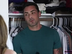 18 jaar, Enthousiasteling, Pijpbeurt, Rijpe lesbienne, Moeder, Klein, Tiener, Tieten likken