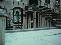 Ξανθιά, Πίπα, Χύσιμο, Φιλί, Όργιο, Ρετρό