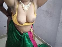 18 ans, Tante, Gros cul, Tromperie, Fait maison, Femme au foyer, Indienne, Adolescente