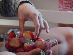 Blondin, Fötter, Fetisch, Kök, Lesbisk, Slick, Fitta, Våt