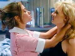 Velike joške, Prstni, Lezbijke, Lizanje, Samozadovoljevanje, Milf, Odstranjevanje, Joške