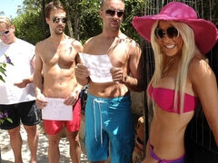 Helly Mae Hellfire's blowjob movie by Brazzers Exxtra