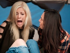 Κώλος, Ξανθιά, Φιλί, Λεσβία, Γλείψιμο, Αυνανισμός, Απογύμνωση, Έφηβος