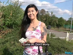 Shameless Asian chick Akasha Coliun nailed outdoors