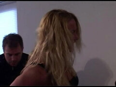 본디지 훈육 사디즘 마소치슴, 여자, 목구멍이 막히는, 묶여