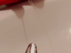 Cuarto de baño, Orinar