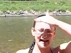 Enthousiasteling, Bruinharig, Moeder die ik wil neuken, Buiten