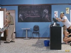 Hoppá, Tekintélyes didik, Ondó fröcskölés, Kutya póz, Arcra élvezés, Érett feleség, Leborotvált, Begyek