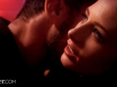 Stor pik, Pik sutte, Brunette, Hundestilling, Naturlige bryster, Mager, Teenager, Bryster