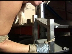 Bondage discipline sadomasochisme, Blond, Gebondenheid, Vrouw, Kokhalzen, Vastgebonden