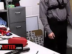 Ερασιτέχνης, Χύσιμο, Σε στάση σκύλου στα τέσσερα, Πρωτη φορα, Ηδ, Φυσικά βυζιά, Καβάλημα, Παρθένα