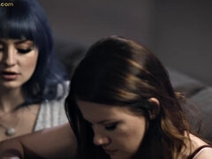 Amatoriale, Bizzarro, Lesbica, Mamma che vorrei scoparmi, Tette naturali, Piccola, Piercing, Punto di vista pov