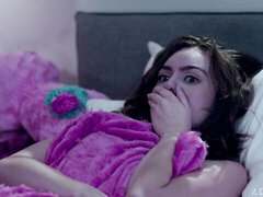 Stor pik, Store bryster, Pik sutte, Brunette, Hundestilling, Fisse, Mager, Teenager