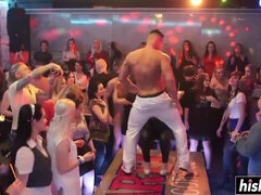 Stor pik, Dansende, Pik, Hårdt, Imellem racer, Mor jeg gerne vil kneppe, Røvhåret, Teenager