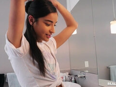 비키니, 금발의, 딜도, 포섬, 레즈비언, 피어싱, 빼빼한, 젖은