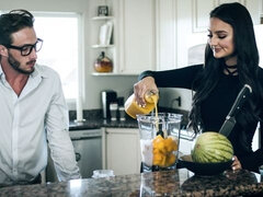 Røv, Pik sutte, Brunette, Hundestilling, Behåret, Mor jeg gerne vil kneppe, Naturlige bryster, Strømper