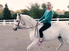 69, Blond, Fingring, Kyssing, Lesbisk, Slikking, Milf, Stripping