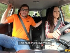 Noire, Sucer une bite, Brunette brune, Voiture, Branlette thaïlandaise, Masturbation, De plein air, Adolescente