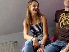 Pijpbeurt, Sperma shot, Harig, Huisgemaakt, Rijpe lesbienne, Moeder die ik wil neuken, Moeder, Trio