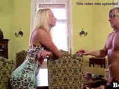 In den arsch, Kompilation, Klaffend