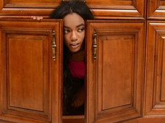 69 negenenzestig, Harig, Interraciaal, Lesbisch, Likken, Mager, Strippen, Tieten likken