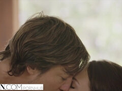 Stora tuttar, Avsugning, Brunett, Ansiktsbehandling, Ungersk, Rider