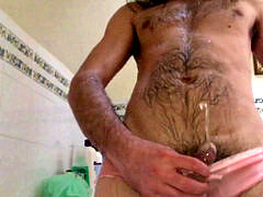 Ερασιτέχνης, Ομοφυλόφιλος