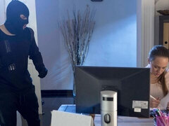 Pijpbeurt, Flexibiel, Hakken, Likken, Kantoor, Kut duiken, Geschoren, Kousen