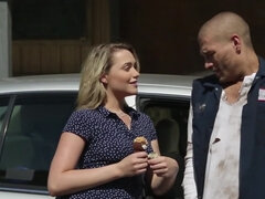 Bonitinhoa fofoa atraente, Lésbica, Ao ar livre cartaz de rua outdoor