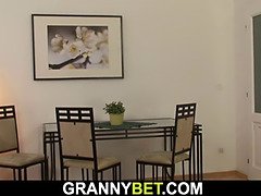 Mamada, Madura, Garganta profunda, Masturbación, Maduro, Madres para coger, Gritar, Madrastra