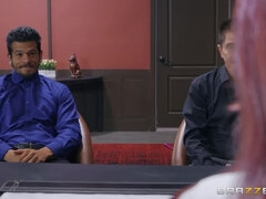 Røv, Store bryster, Kjole, Hæle, Røvhåret, Tatovering, G streng, Legetøj