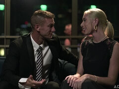 Bundão, Pauzão, Peitos grandes, Loiroa, Boquete, Transar de quatro, Melharucos naturais, Cabelo curto