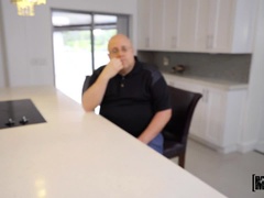 Brunetka, Podvádění, Pár, Na pejska, Džíny, Kuchyně, Přírodní, Různé pohledy