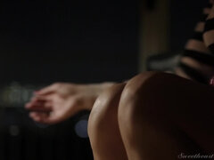 Tekintélyes didik, Szőke, Gesztenyebarna, Kebles, Diákotthon, Érett koros, Természetes mellek, Nuni