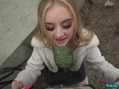 Stor rumpe, Stor kukk, Blond, Bakfra, Penger, Naturlige bryster, Tenåring, Pupper