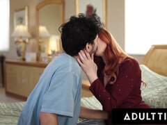 Πίπα, Σε στάση σκύλου στα τέσσερα, Ηδ, Ώριμη γυναίκα, Πραγματικότητα, Ξυρισμένη, Μητριά, Βυζιά