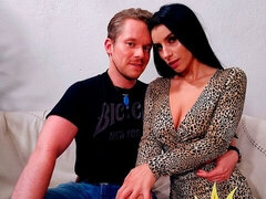 Amatør, Stor kukk, Bakfra, Barbert, Tynn, Tenåring, Puppejobb, Pupper