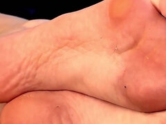 18 anni, Dominazione, Dominazione femminile, Fetish, Piede fetish, Lavoro di piedi, Umiliazione, Punto di vista pov