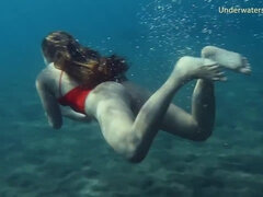 18 jahre, Leie, Frau, Fetisch, Pool, Öffentlich, Solo, Unter wasser