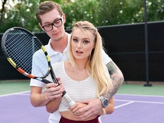 Amatør, Stor pik, Blondine, Pik sutte, Naturlige bryster, Fisse, Mager, Teenager