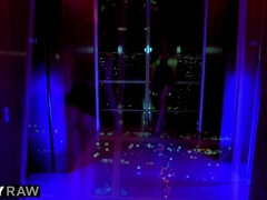 In den arsch, Arsch, Aus dem arsch in den mund, Blasen, Braunhaarige, Hundestellung, Reiten, Eng