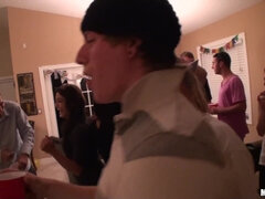 Nana, Grosse bite, Sucer une bite, Hard, Fête, Chatte, Adolescente, Nénés