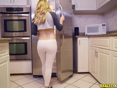 Culo, Rubia, Estilo perrito, Cocina, Lamidas, Tetas naturales, Realidad, Nalgadas